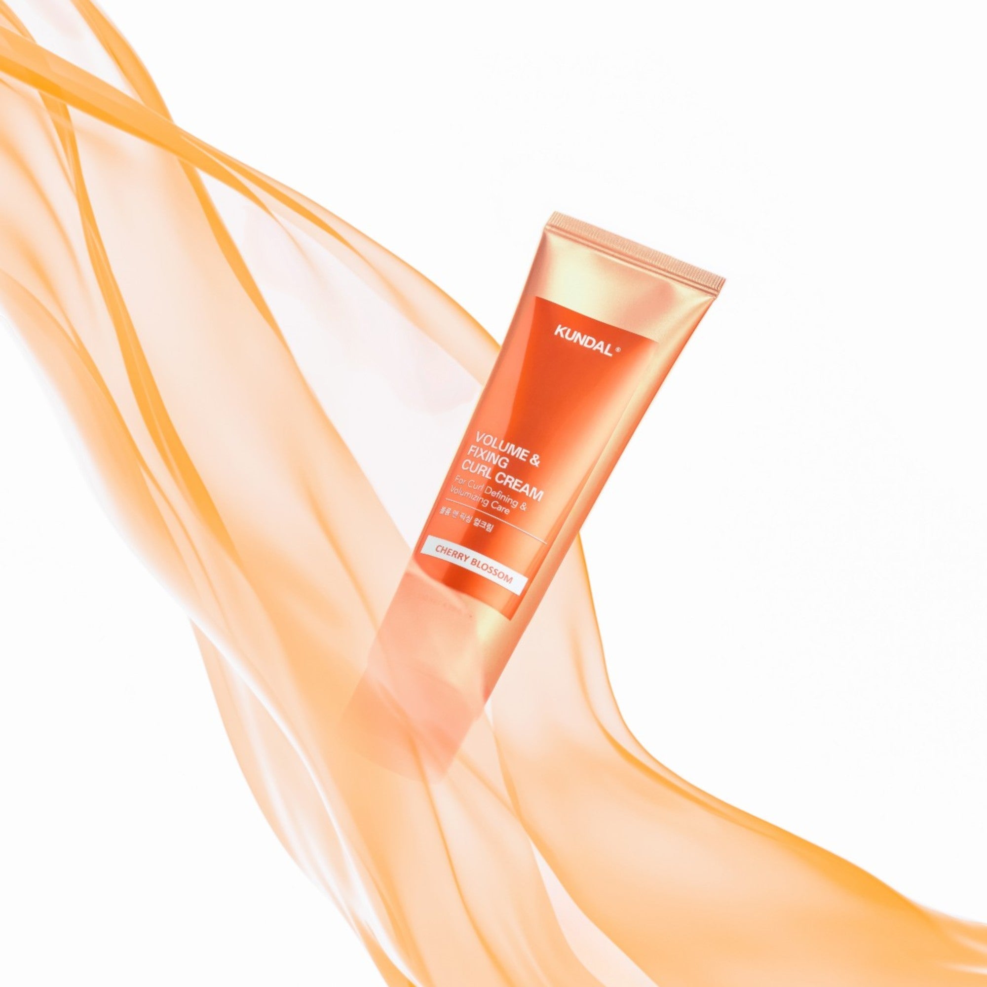 KUNDAL VOLUME & FIXING CURL CREAM Crème augmentant le volume et soulignant les boucles Weddling Bouget 130 ml #3