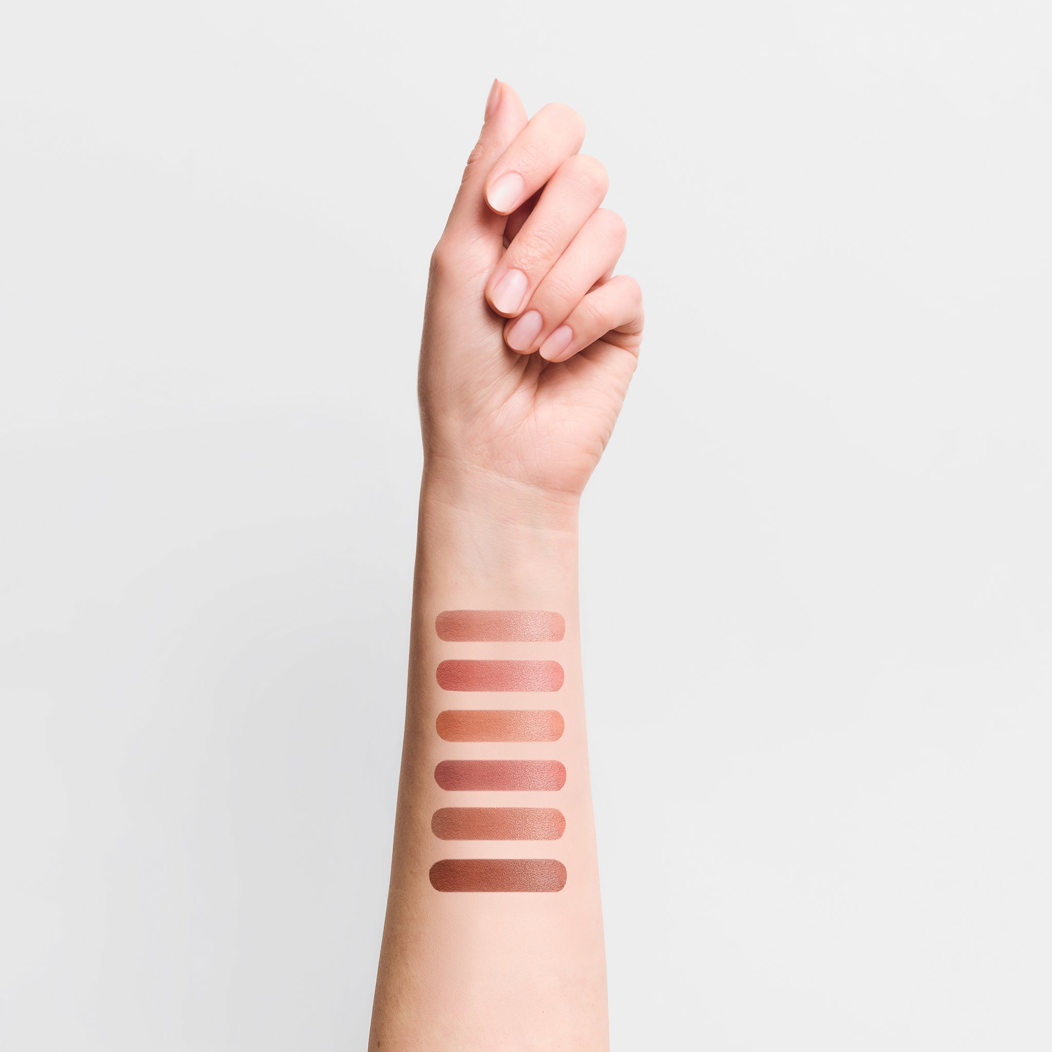 PAESE CREAMY LIP LINER Kremowa konturówka z peptydami 0,6 g